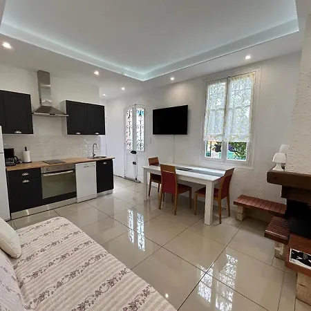 Maison Avec Jardin, Vue Aux Portes De Monaco